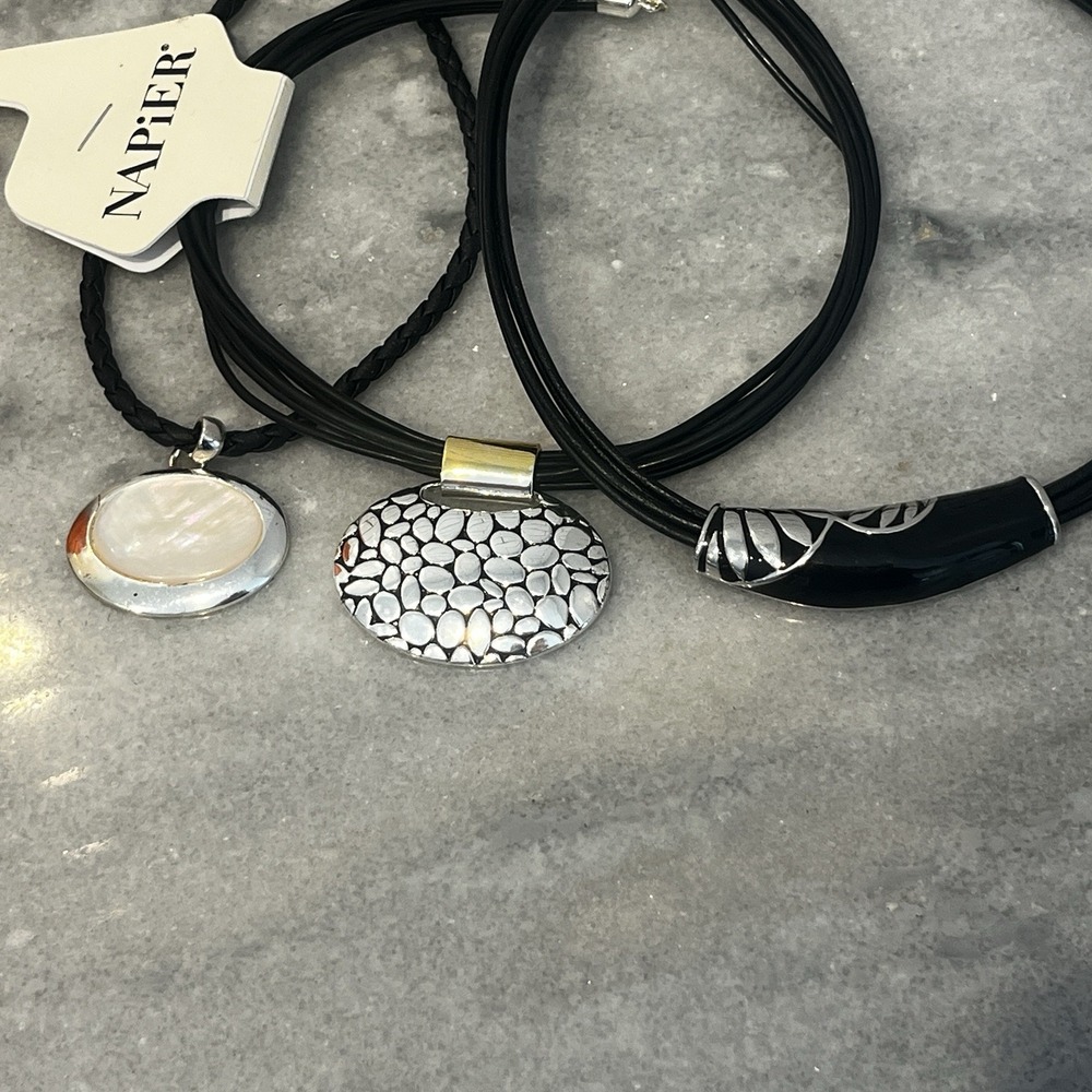 Lot Of 3 Leather, Silver Chokers- NAPIER Pebble, RMN Abalone, Silver & Leaf - Picture 4 of 7